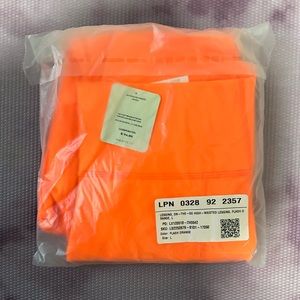 NWT - Fabletics Flash Orange High-Waisted On-The-Go PowerHold Leggings Size L